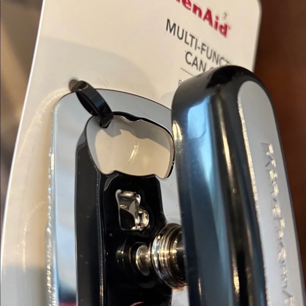 KitchenAid Multifunction can,bottle opener,high carbon stainless steel blade